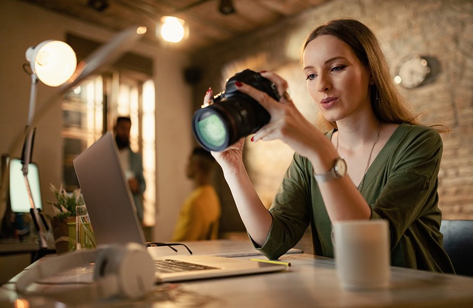 How to Share Photos Privately Online in 2026